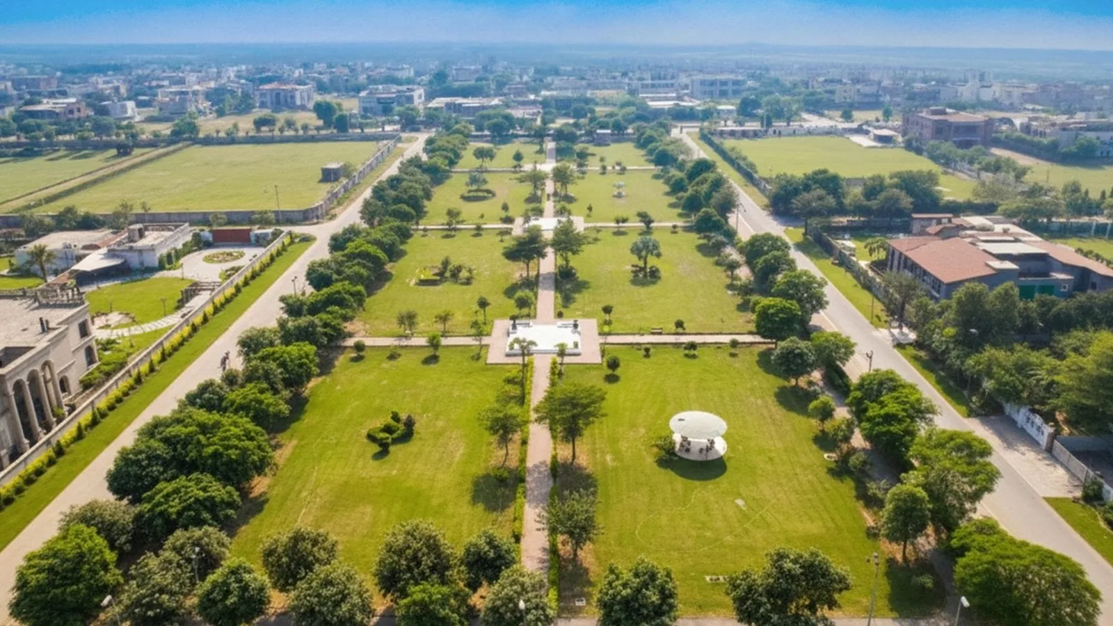 Central Park, Paragon City, Lahore